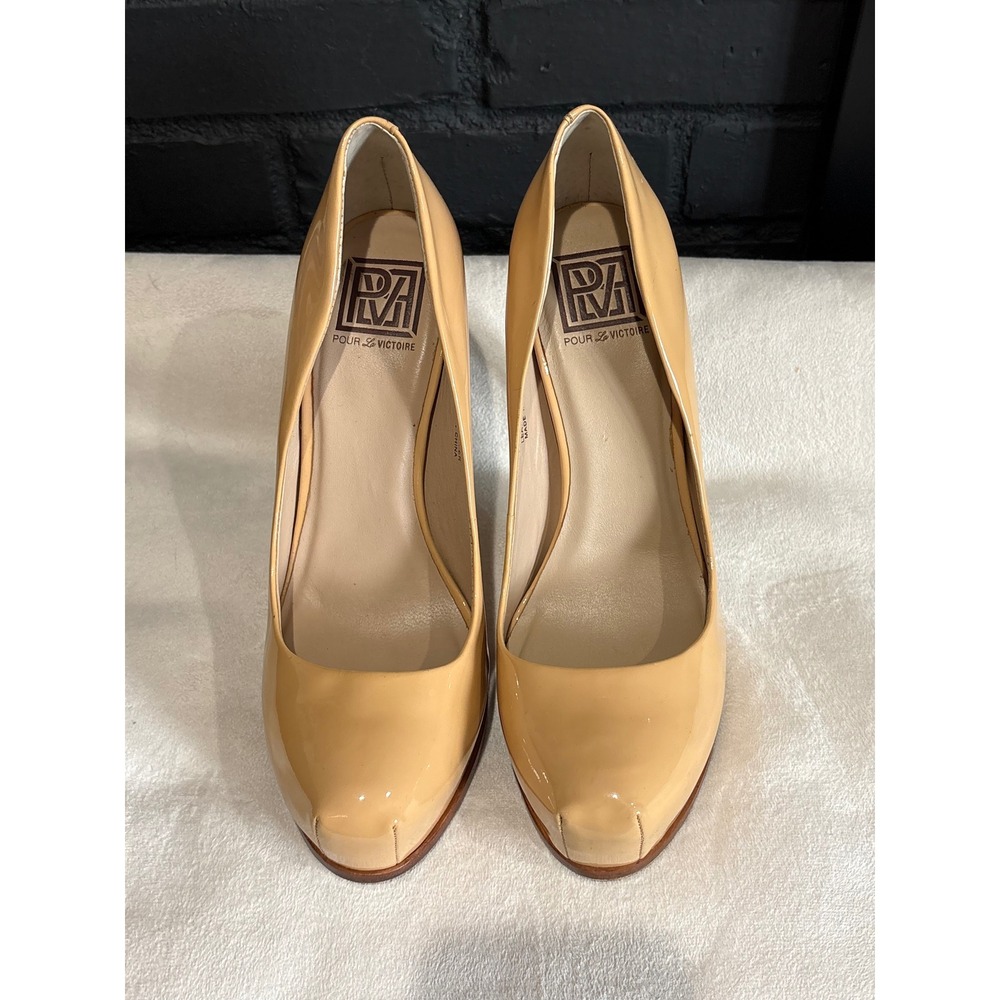 Pour La Victoire Nude Patent Leather Platform Pumps Stiletto Heels Size 9